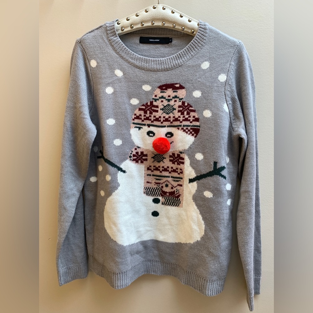 Vero Mode Xmas Sweater; slightly longer fit